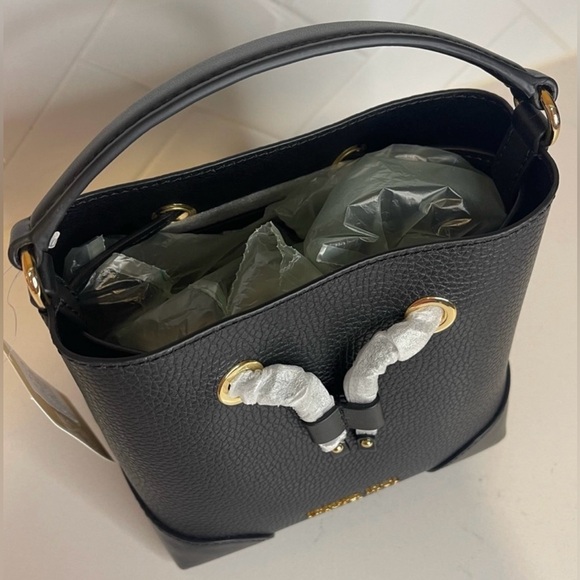 MICHAEL Michael Kors Black Mercer Small Drawstring Leather Messenger Bucket Tote - Picture 7 of 9